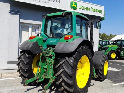 John Deere 6620