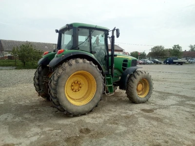 John Deere 6630 standard