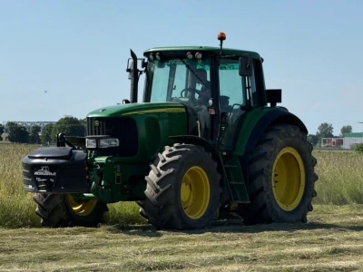 John Deere 6920