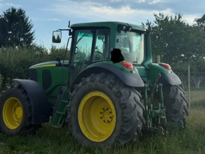 John Deere 6920
