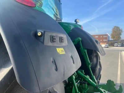 John Deere 8370R