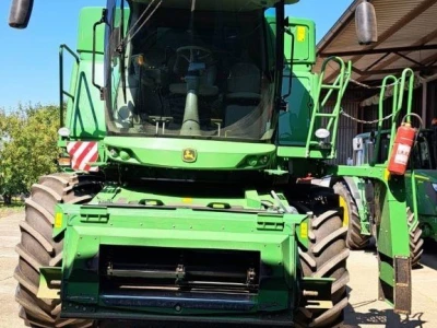 John Deere W540