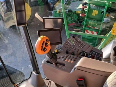 John Deere W540