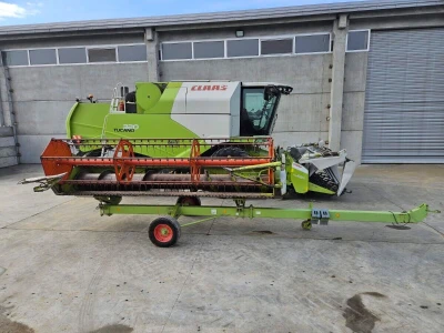 Kombajn Claas Tucano 320