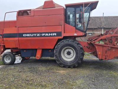 KOMBAJN DEUTZ – FAHR M2480