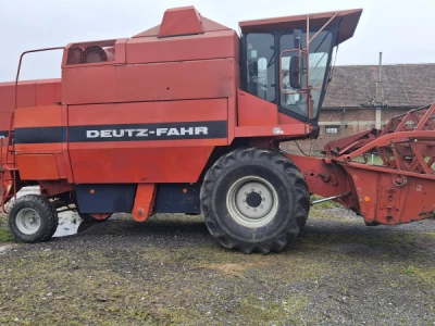 KOMBAJN DEUTZ – FAHR M2480