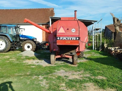 Kombajn FAHR M922