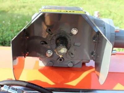 Malčer Mateng F.US/M145H model sa hidrauličkim pomakom