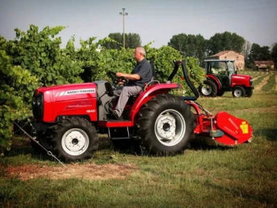 Traktor Massey Ferguson MF 1540
