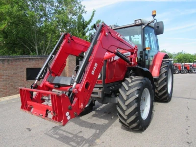 MASSEY FERGUSON 5455 TRAKTOR
