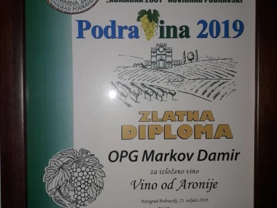 Prodajemo voćno vino od aronije