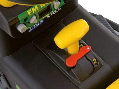 Peg Perego traktor na akumulator John Deere Ground Force s prikolicom
