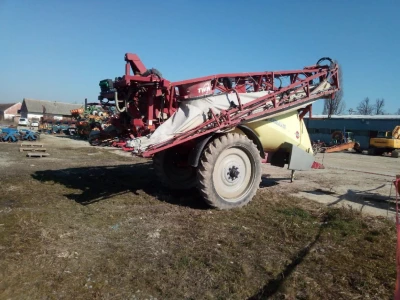 Hardi Commander Twin Force 4400 vučena prskalica