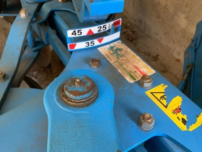 Plug Lemken Variopal 6, 2010 godina