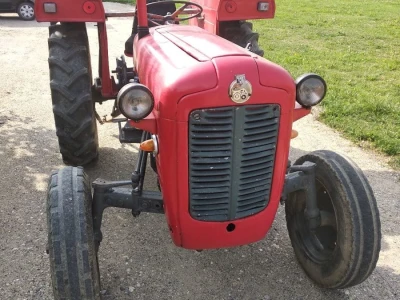 Prodajem traktor IMT 533