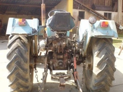 Prodajem traktor Rakovica