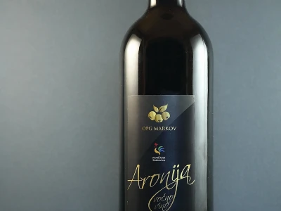 Prodajemo voćno vino od aronije