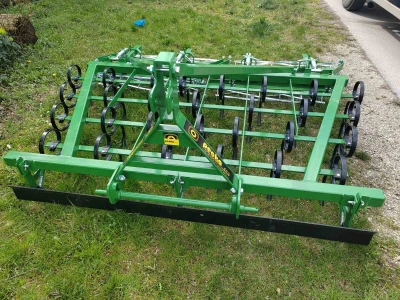Sjetvospremač, sa hidrauličnim sklapanjem, radni zahvat 4.20, pet redi opruga, S/R opruga