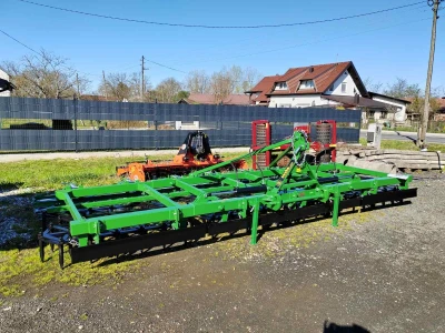 Teška drljača sa hidrauličnim podizanjem krila, radni zahvat 6.00, klin 30x30x220