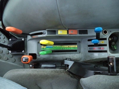 Traktor  Deutz-fahr AGROFARM 100