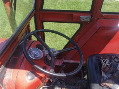 Traktor IMT 539