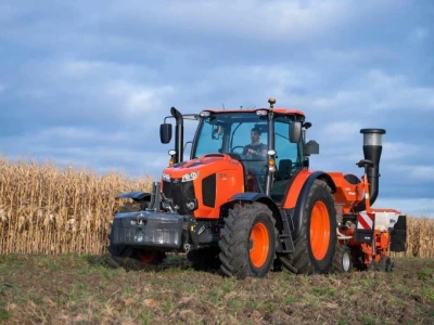 Traktor KUBOTA M6-121 U