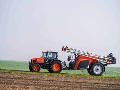 Traktor KUBOTA M6-141 US