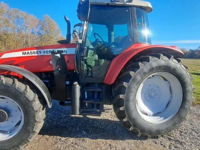 TRAKTOR MASSEY FERGUSON 5465