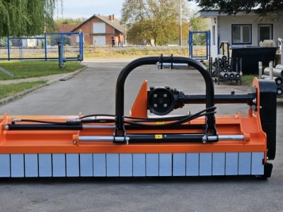 Udarni malčer 200 (UM)