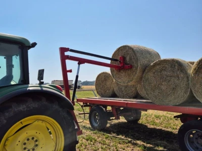 Utovarivač za rolo bale