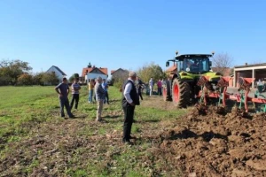 Prezentacija rada traktora Claas Arion 630 CIS