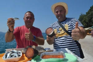 Zeleno i plavo na zadarskoj rivi