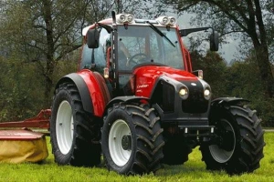 Traktor Lindner Geotrac 94