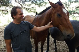 Akhal-Teke, konji mjesečari na ranču Bože Grgurića