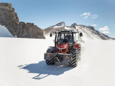 Massey Ferguson nešto južnije