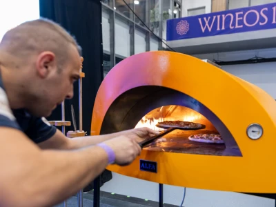 10. WineOs