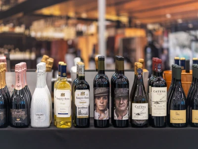 10. WineOs