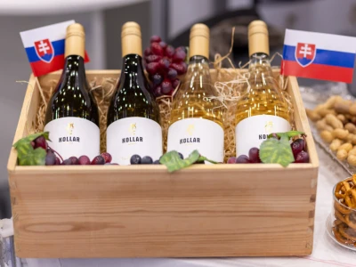 10. WineOs