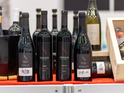 10. WineOs