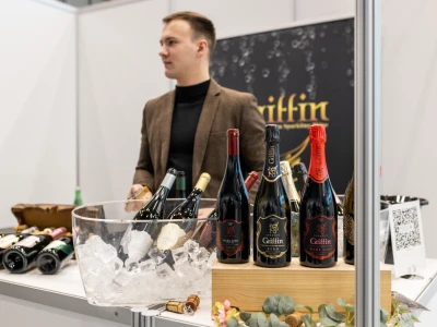 10. WineOs
