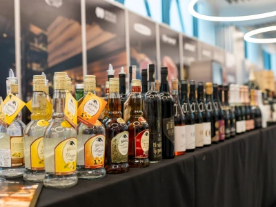 10. WineOs