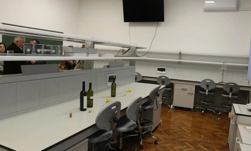 Vino laboratorij