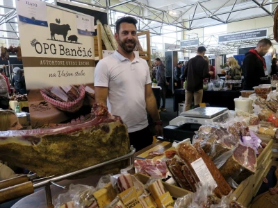 12. Međunarodni sajam "S klobasicom u EU" Sveti Petar u Šumi