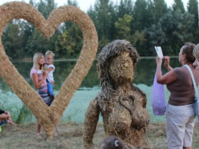 13. Slama Land Art Festival - Femina