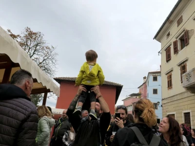 14. Kestenijada u Oprtlju privukla više od nekoliko tisuća posjetitelja