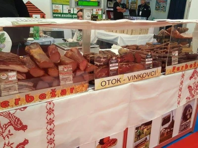 Suhomesnati proizvodi