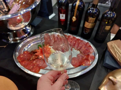 WineOS 2023.
