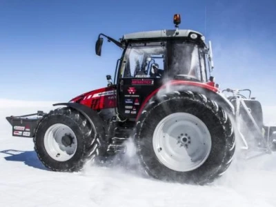 Massey Ferguson na snijegu