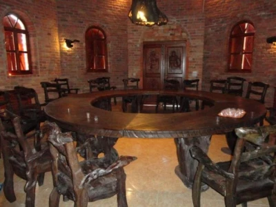 Kneževa kušaonica - interijer po uzoru na hrvatske kneževe