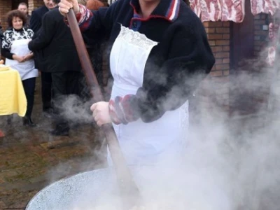 Kolinda Grabar-Kitarović pravi čvarke
